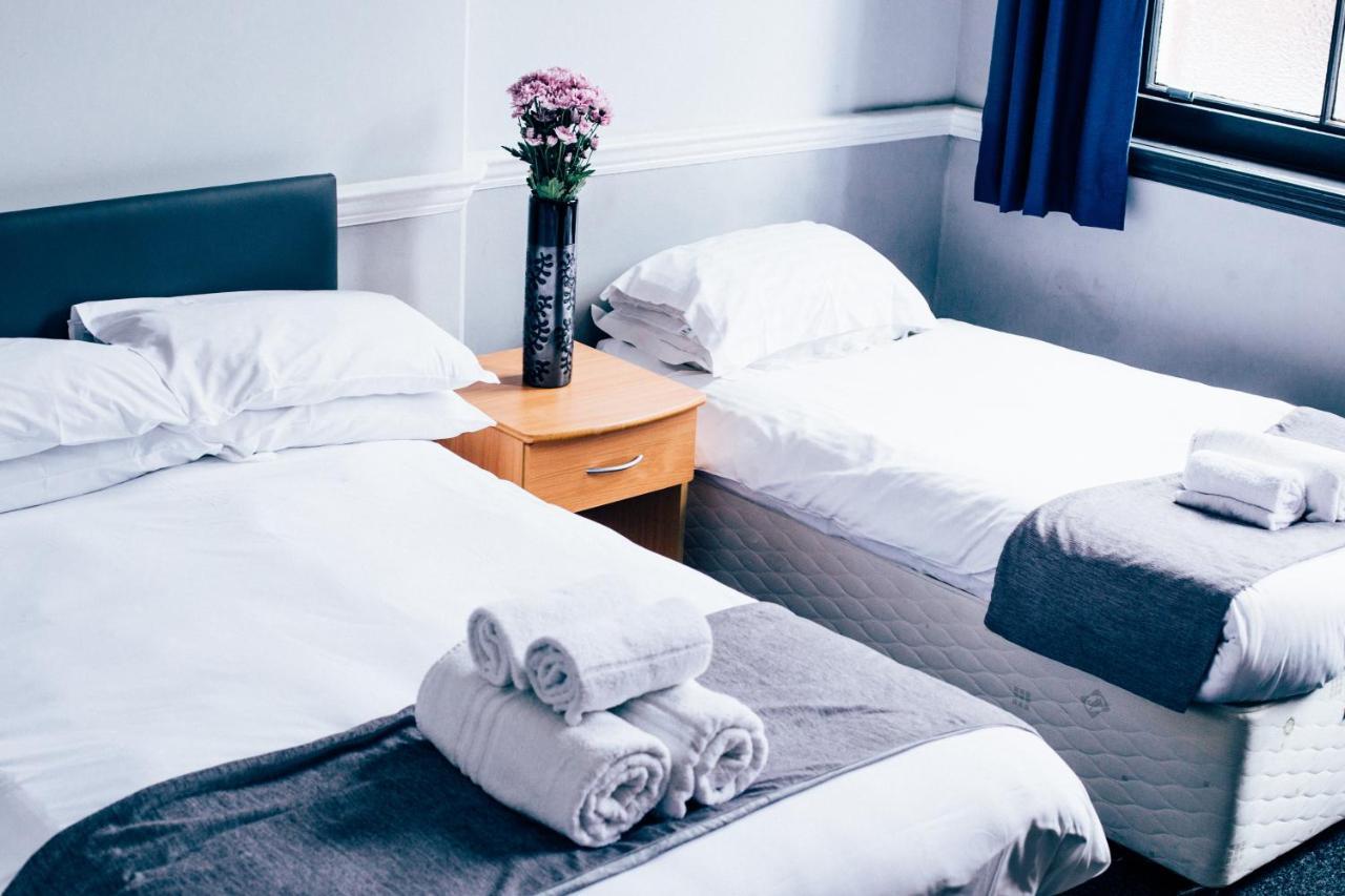 Bridgewood House Otel Stafford Dış mekan fotoğraf
