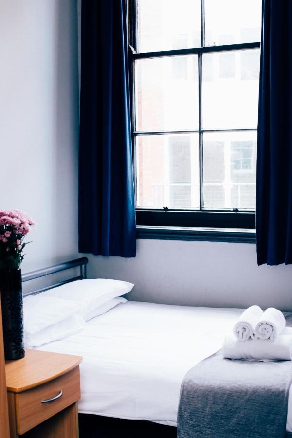 Bridgewood House Otel Stafford Dış mekan fotoğraf
