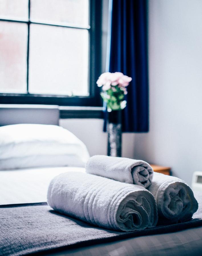 Bridgewood House Otel Stafford Dış mekan fotoğraf