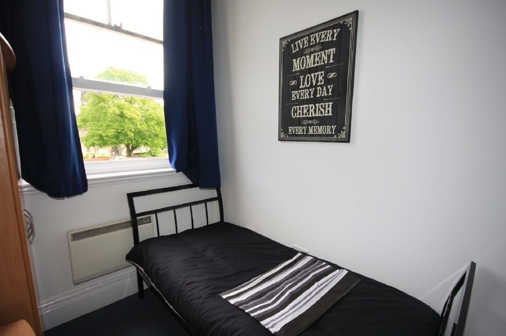 Bridgewood House Otel Stafford Dış mekan fotoğraf