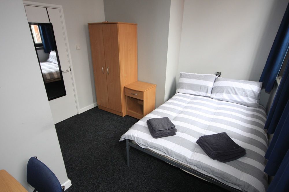 Bridgewood House Otel Stafford Dış mekan fotoğraf