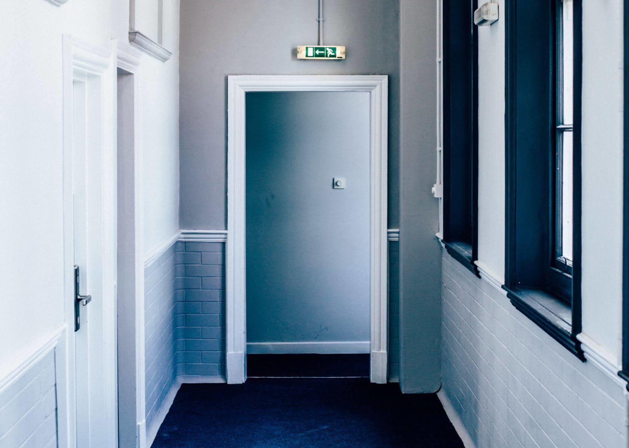 Bridgewood House Otel Stafford Dış mekan fotoğraf